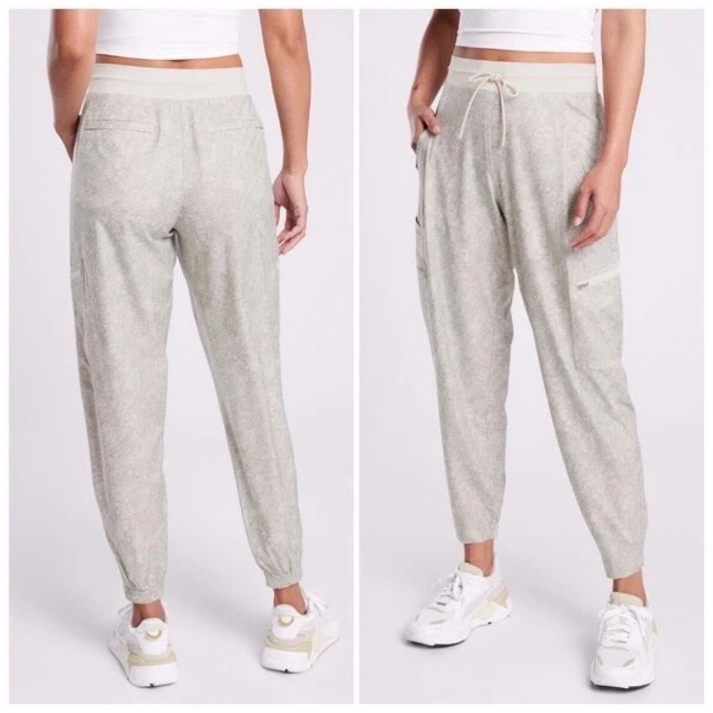 Athleta‎ Venture Printed Pant Womens 8 NWT Cargo Jogger Featherweight Stretch